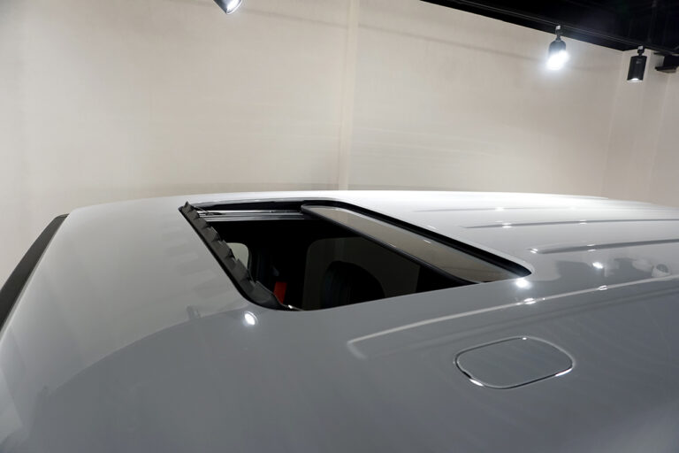 メルセデスベンツ G400d AMGライン ラグジュアリーPKG ポーラーホワイト 左ハンドル