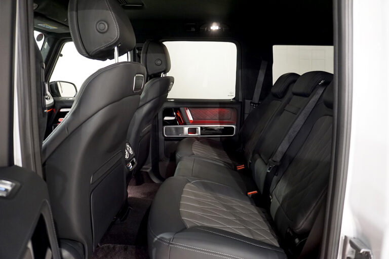 2023年式 メルセデスAMG G63 manufakturプログラム+ ダーク ナイトパッケージ オパリスホワイト MQ3822