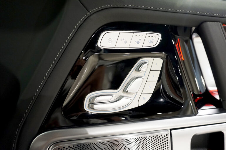 2023年式 メルセデスAMG G63 manufakturプログラム+ ダーク ナイトパッケージ オパリスホワイト MQ3822