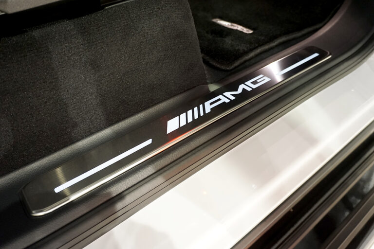 2023年式 メルセデスAMG G63 manufakturプログラム+ ダーク ナイトパッケージ オパリスホワイト MQ3822