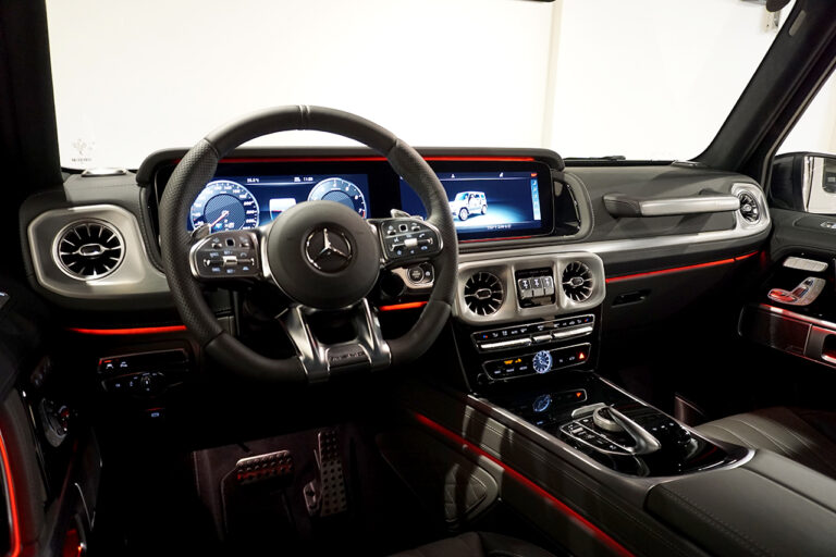 2023年式 メルセデスAMG G63 manufakturプログラム+ ダーク ナイトパッケージ オパリスホワイト MQ3822