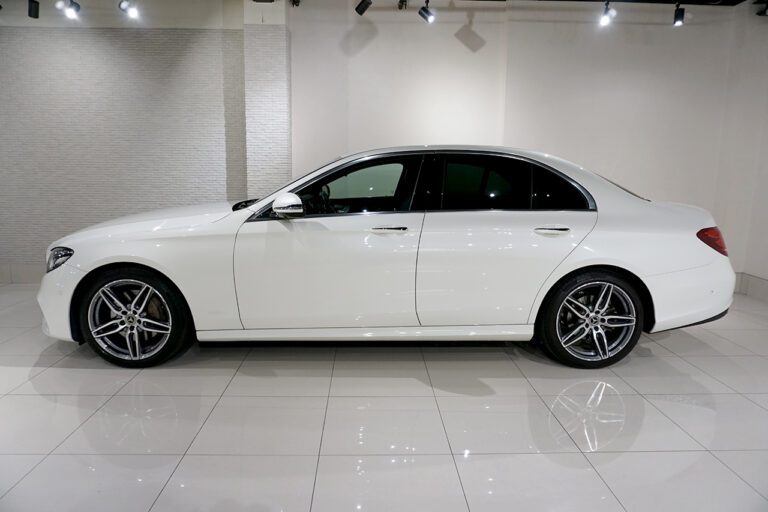 2018年式 メルセデスベンツ E250アバンギャルドスポーツ ダイヤモンドホワイト MQ3844