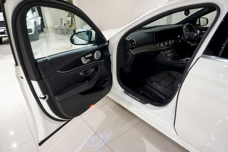 2018年式 メルセデスベンツ E250アバンギャルドスポーツ ダイヤモンドホワイト MQ3844