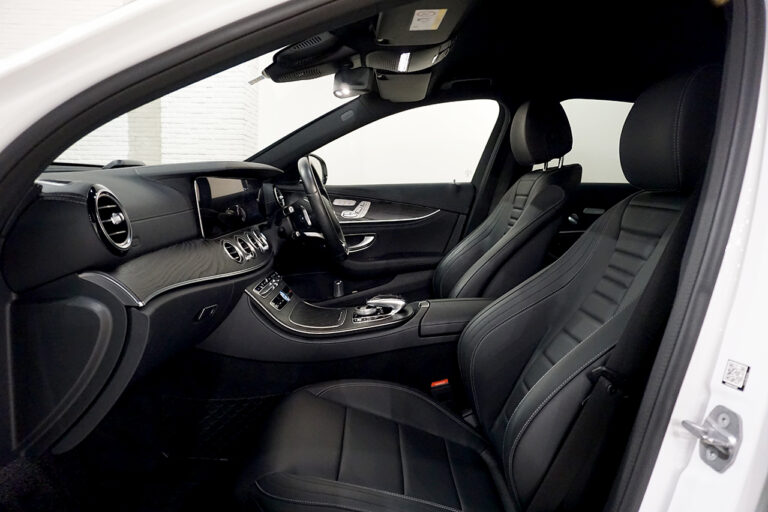 2018年式 メルセデスベンツ E250アバンギャルドスポーツ ダイヤモンドホワイト MQ3844