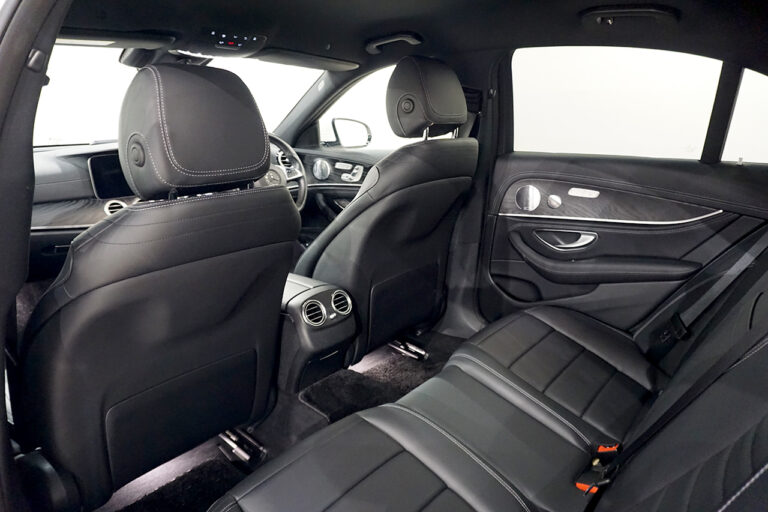2018年式 メルセデスベンツ E250アバンギャルドスポーツ ダイヤモンドホワイト MQ3844