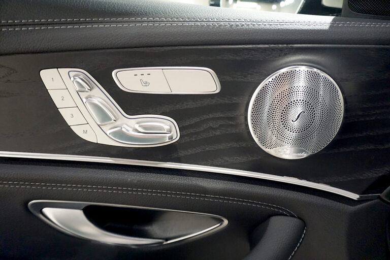 2018年式 メルセデスベンツ E250アバンギャルドスポーツ ダイヤモンドホワイト MQ3844
