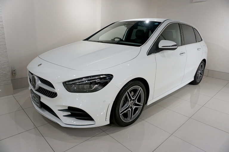 メルセデスベンツ B180 AMGライン ポーラーホワイト MQ3847