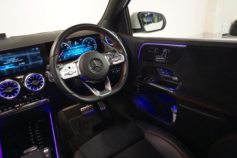 メルセデスベンツ B180 AMGライン ポーラーホワイト MQ3847