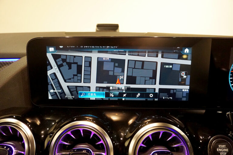 メルセデスベンツ B180 AMGライン ポーラーホワイト MQ3847