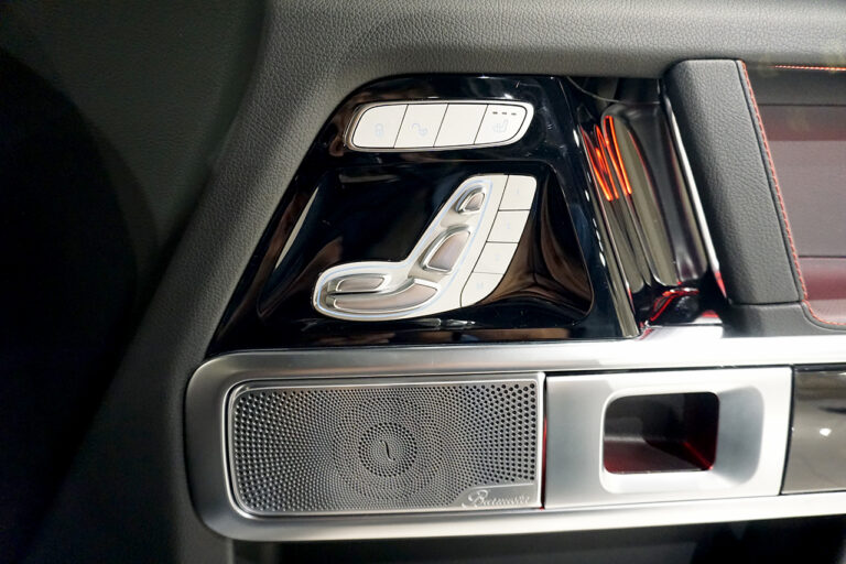 2022年式 メルセデスベンツ G350d AMGライン ダークステルス ラグジュアリーパッケージ セレナイトグレー MQ4167