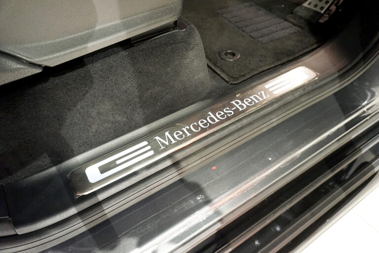 2022年式 メルセデスベンツ G350d AMGライン ダークステルス ラグジュアリーパッケージ セレナイトグレー MQ4167