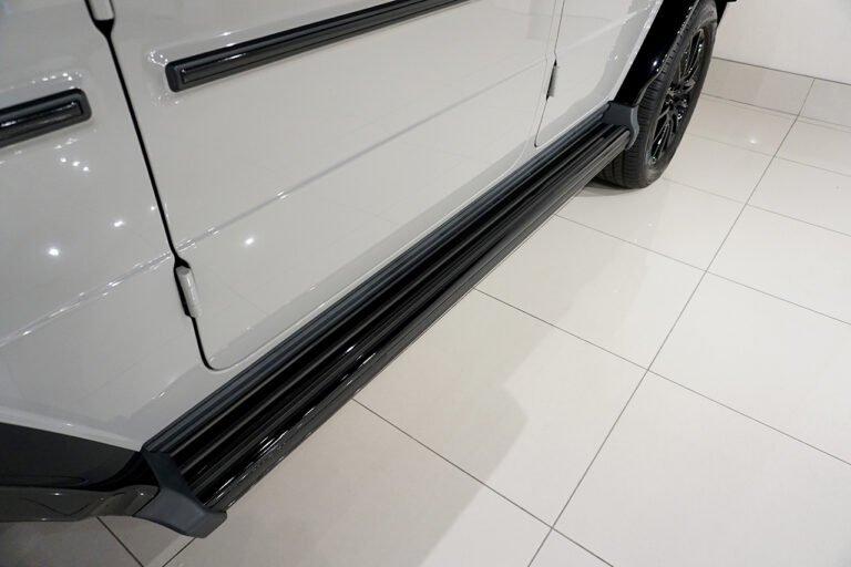 2022年式 メルセデスベンツ G400d マヌファクトゥーアプログラム AMGライン myro サンドグレー×オブシディアンブラック MQ3902