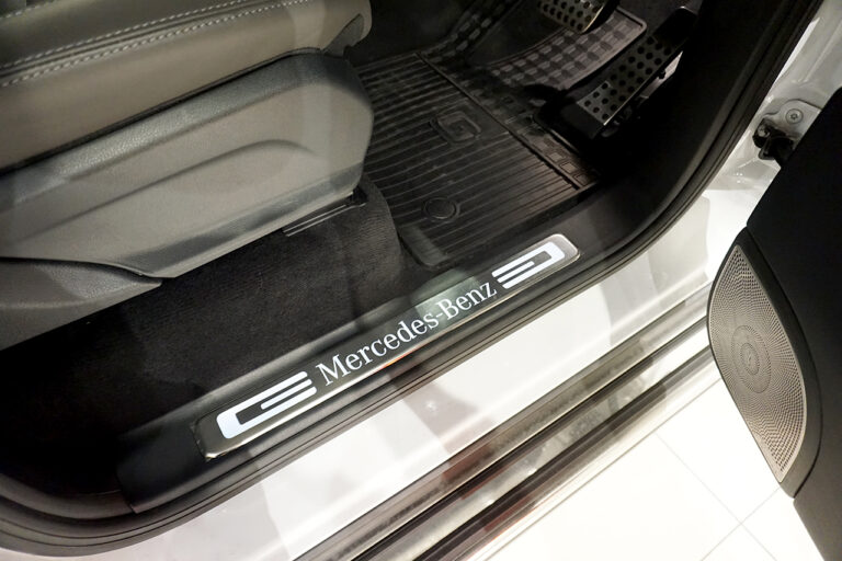 2022年式 メルセデスベンツ G400d AMGライン ダークプラチナ マヌファクトゥーアプログラム オパリスホワイト MQ3929