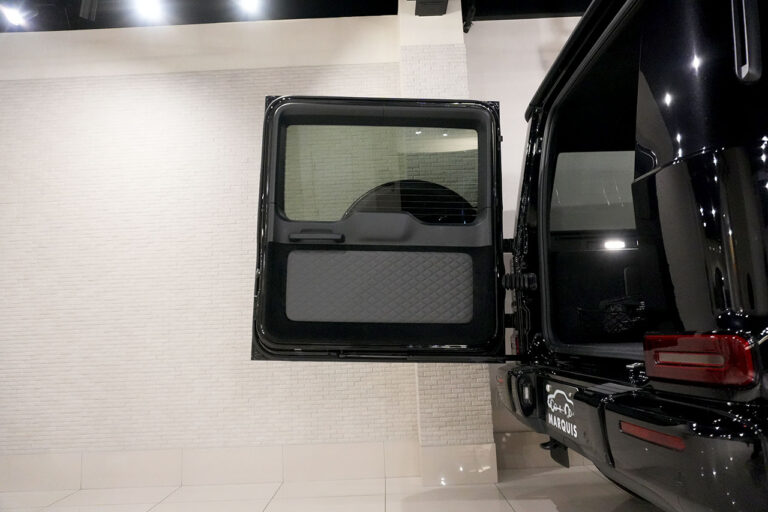 2023年式 メルセデスベンツ G400d ダークブラック manufakturプログラムプラス オブシディアンブラック MQ4235