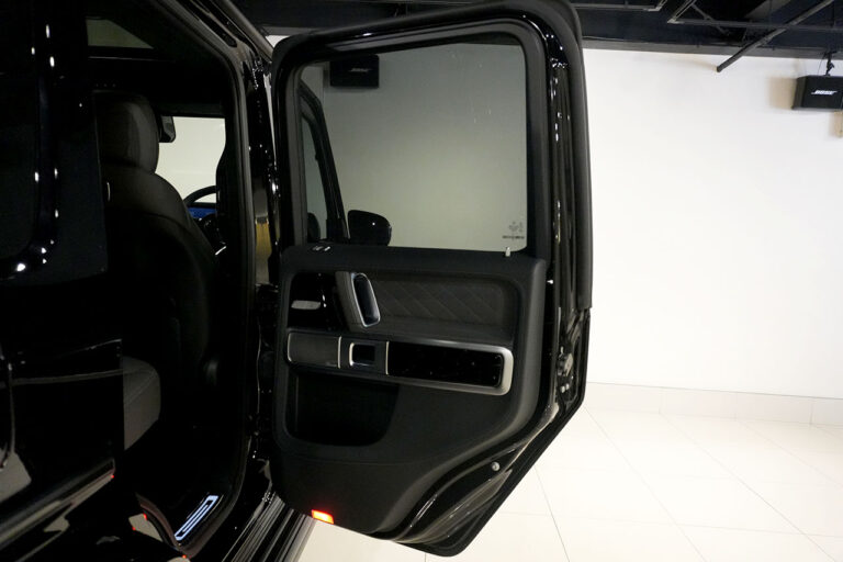 2023年式 メルセデスベンツ G400d ダークブラック manufakturプログラムプラス オブシディアンブラック MQ4235