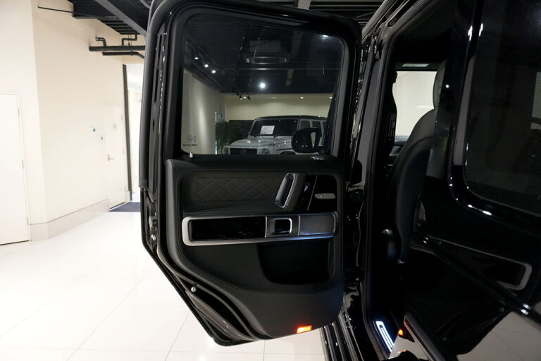 2023年式 メルセデスベンツ G400d ダークブラック manufakturプログラムプラス オブシディアンブラック MQ4235