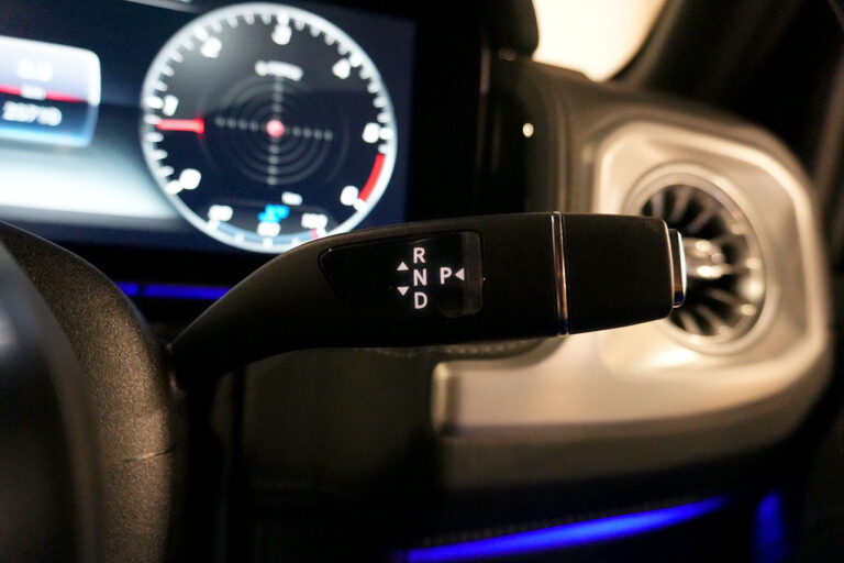 2023年式 メルセデスベンツ G400d ダークブラック manufakturプログラムプラス オブシディアンブラック MQ4235