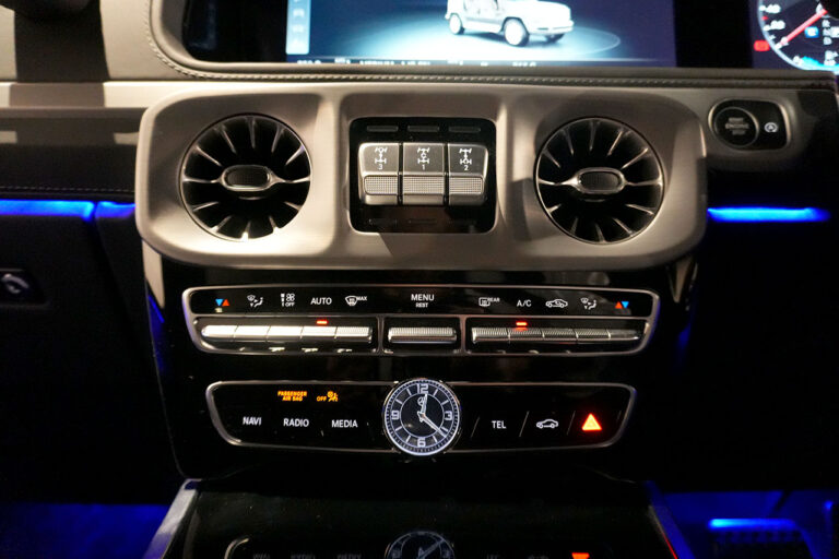 2023年式 メルセデスベンツ G400d ダークブラック manufakturプログラムプラス オブシディアンブラック MQ4235