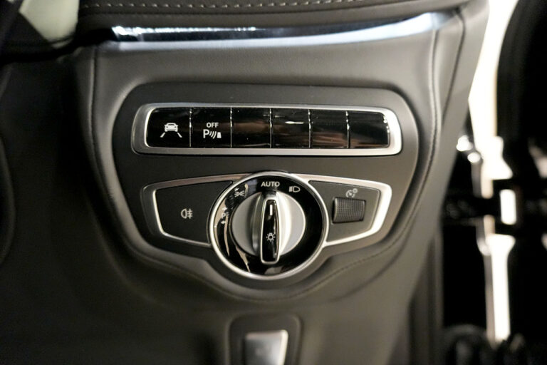 2023年式 メルセデスベンツ G400d ダークブラック manufakturプログラムプラス オブシディアンブラック MQ4235