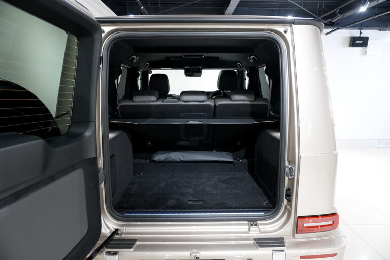 2025年式 MP2025 メルセデスベンツ G450d(ISG搭載) AMGラインPKG MANUFAKTURプログラム トラバーチンベージュ MQ4047