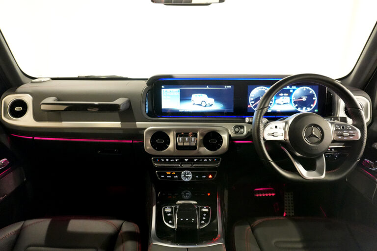 2021年式 メルセデスベンツ G350d ダークプラチナ AMGライン ラグジュアリーPKG ポーラーホワイト MQ4069
