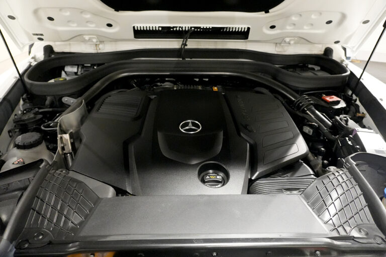 2021年式 メルセデスベンツ G350d ダークプラチナ AMGライン ラグジュアリーPKG ポーラーホワイト MQ4069