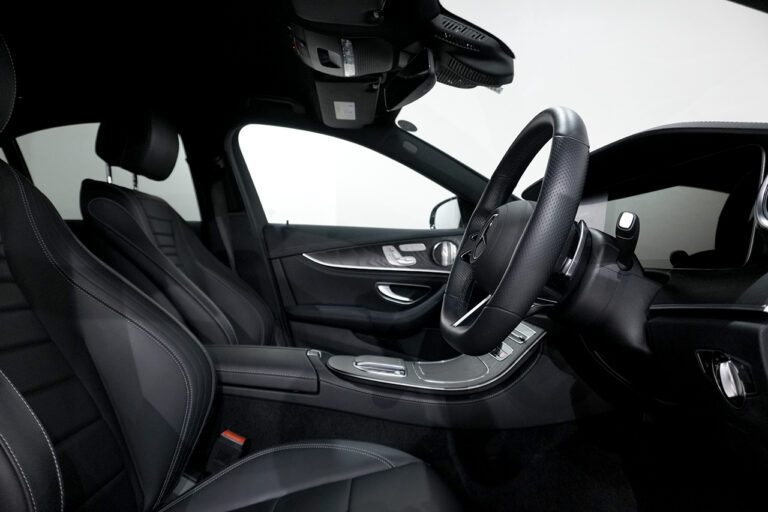 2022年式 メルセデスベンツ E200 Sports BSG搭載モデル エクスクルーシブPKG モハーベシルバー MQ4075
