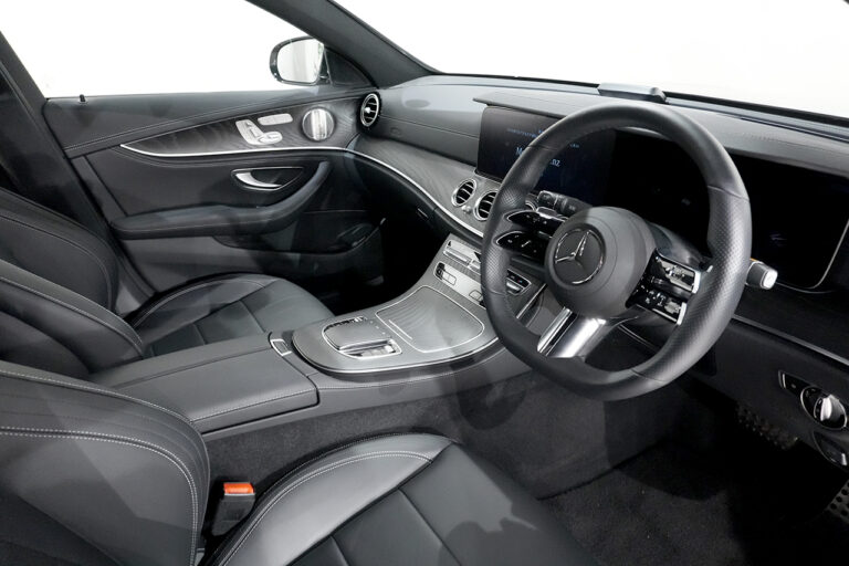 2022年式 メルセデスベンツ E200 Sports BSG搭載モデル エクスクルーシブPKG モハーベシルバー MQ4075