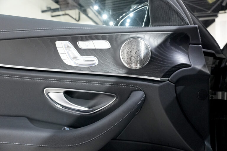 2022年式 メルセデスベンツ E200 Sports BSG搭載モデル エクスクルーシブPKG モハーベシルバー MQ4075