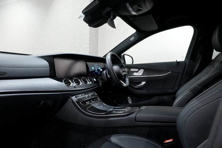 2022年式 メルセデスベンツ E200 Sports BSG搭載モデル エクスクルーシブPKG モハーベシルバー MQ4075
