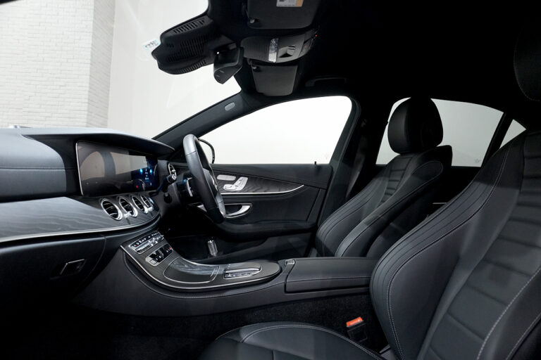 2022年式 メルセデスベンツ E200 Sports BSG搭載モデル エクスクルーシブPKG モハーベシルバー MQ4075