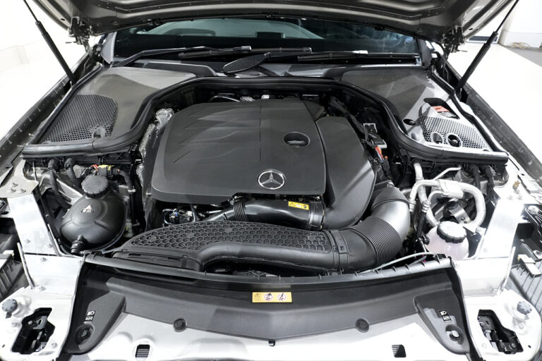 2022年式 メルセデスベンツ E200 Sports BSG搭載モデル エクスクルーシブPKG モハーベシルバー MQ4075
