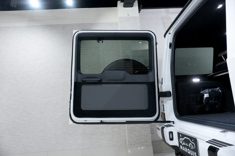 2023年式 メルセデスベンツ G400d ダークプラチナ manufakturプログラム AMGライン オパリスホワイト MQ4079
