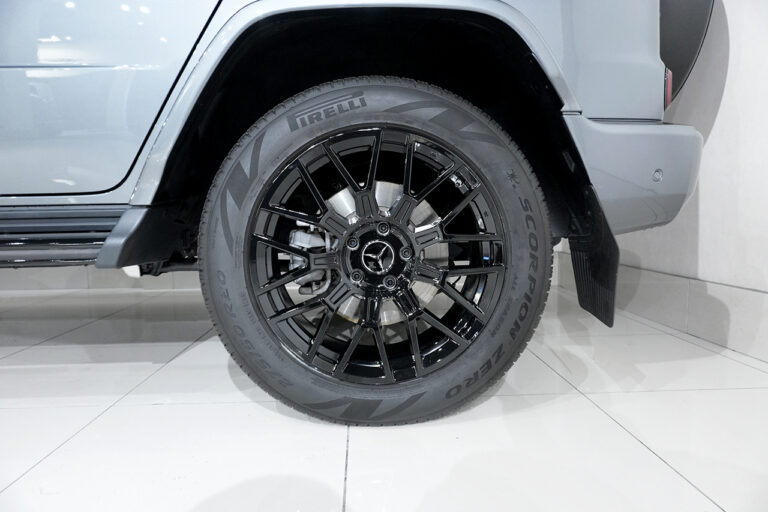 2020年式 メルセデスベンツ G350d ダークステルス AMGライン ラグジュアリーPKG セレナイトグレー MQ4080