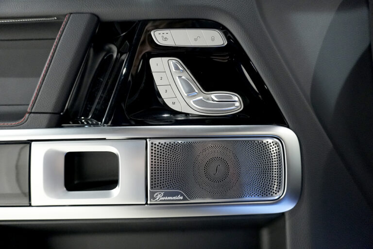 2020年式 メルセデスベンツ G350d ダークステルス AMGライン ラグジュアリーPKG セレナイトグレー MQ4080