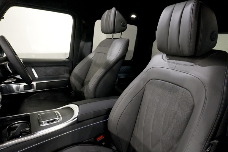 2025年式 メルセデスベンツ G450d ISG搭載モデル ダークステルス AMGライン MANUFAKTURプログラムプラス セレナイトグレー MQ4111