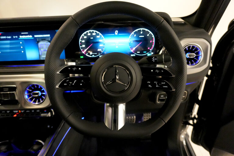 2025年式 メルセデスベンツ G450d ISG搭載モデル ダークステルス AMGライン MANUFAKTURプログラムプラス セレナイトグレー MQ4111