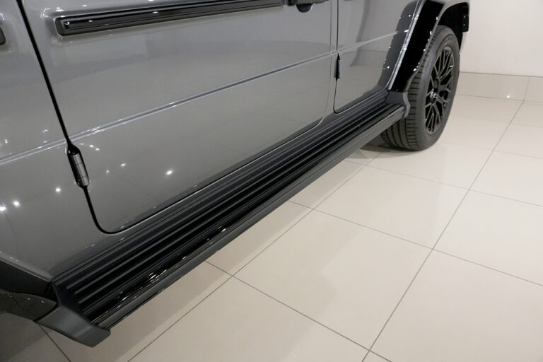 2025年式 メルセデスベンツ G450d ISG搭載モデル ダークステルス AMGライン MANUFAKTURプログラム セレナイトグレー MQ4049
