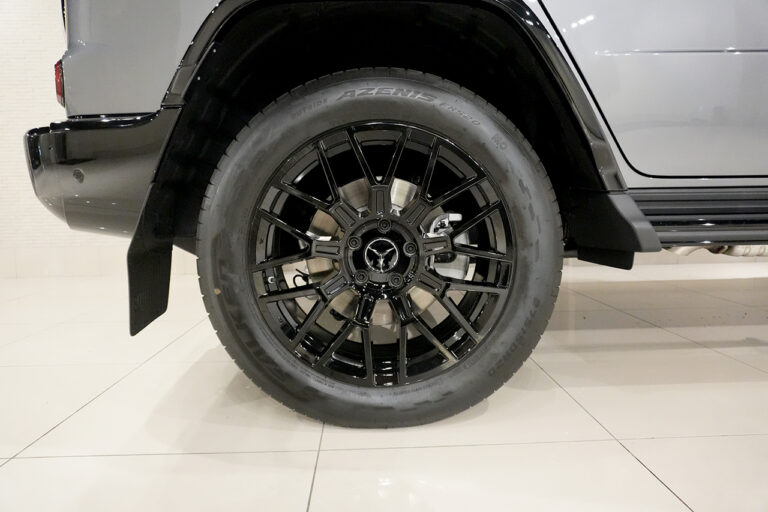 2025年式 メルセデスベンツ G450d ISG搭載モデル ダークステルス AMGライン MANUFAKTURプログラム セレナイトグレー MQ4049