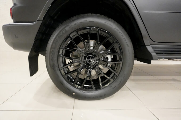 2025年式 メルセデスベンツ G450d ソルトブラック AMGライン MANUFAKTURプログラムプラス オブシディアンブラック MQ4045
