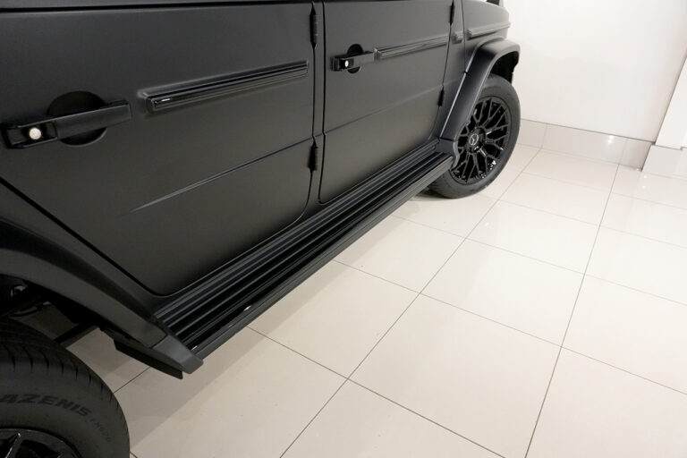 2025年式 メルセデスベンツ G450d ソルトブラック AMGライン MANUFAKTURプログラムプラス オブシディアンブラック MQ4045