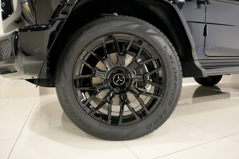 2023年式 メルセデスベンツ G400d Gmanufakturプログラム ダークブラック AMGライン オブシディアンブラック MQ4090