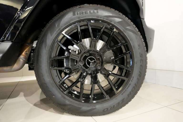 2023年式 メルセデスベンツ G400d Gmanufakturプログラム ダークブラック AMGライン オブシディアンブラック MQ4090