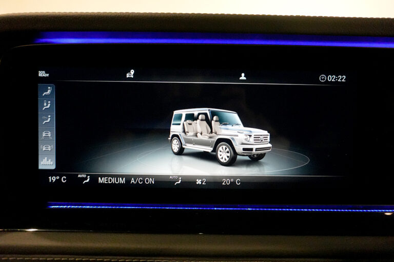2023年式 メルセデスベンツ G400d Gmanufakturプログラム ダークブラック AMGライン オブシディアンブラック MQ4090