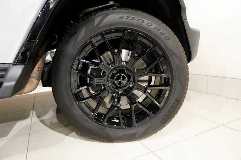 2022年式 メルセデスベンツ G400d Gmanufakturプログラム AMGライン ナイトグレー MQ4096