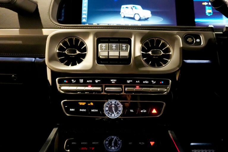 2022年式 メルセデスベンツ G400d Gmanufakturプログラム AMGライン ナイトグレー MQ4096