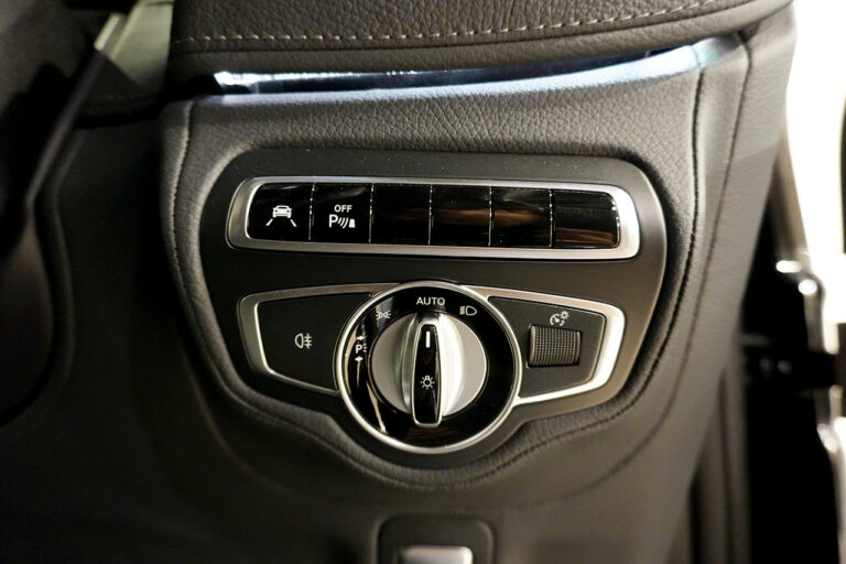 2022年式 メルセデスベンツ G400d Gmanufakturプログラム AMGライン ナイトグレー MQ4096