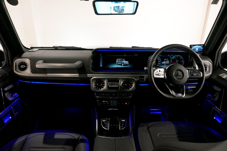 2023年式 メルセデスベンツ G400d ダークブラック AMGライン Gmanufakturプログラム オブシディアンブラック MQ4104