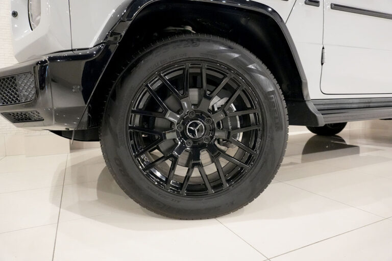 2023年式 メルセデスベンツ G400d ダークブラック AMGライン Gmanufakturプログラム ステルスグレー MQ4104