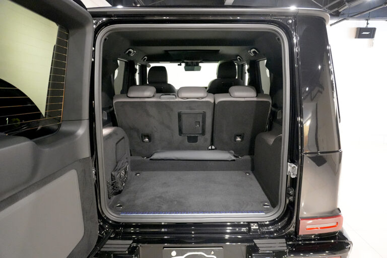 2023年式 メルセデスベンツ G400d ダークブラック AMGライン Gmanufakturプログラム オブシディアンブラック MQ4104